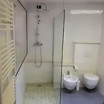 - Centre 4*