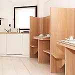 - Centre Πανσιόν 4*