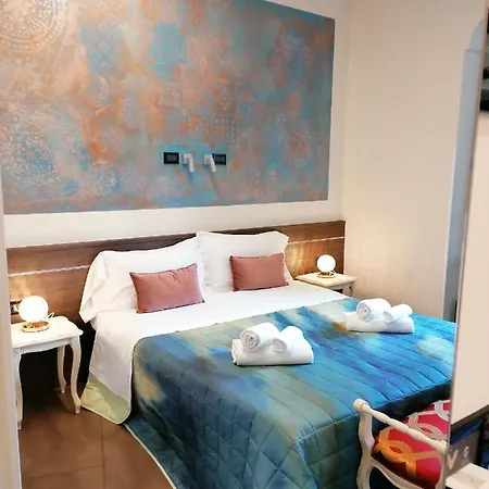 - Centre Vendégház