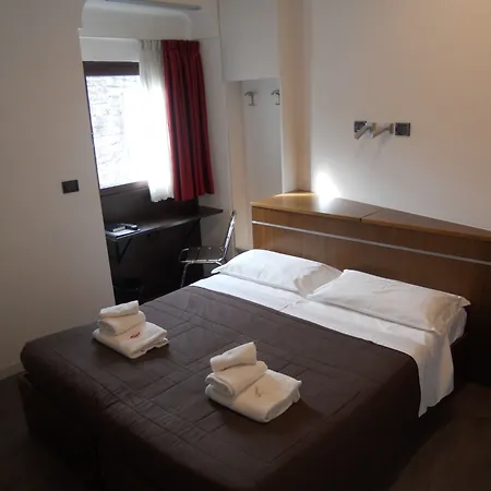 - Centre Pensjonat Werona