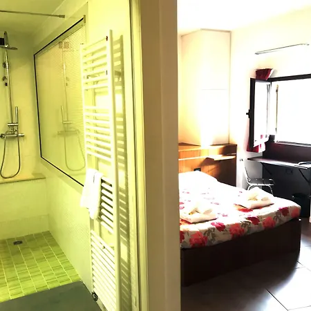 - Centre Pensjonat Werona